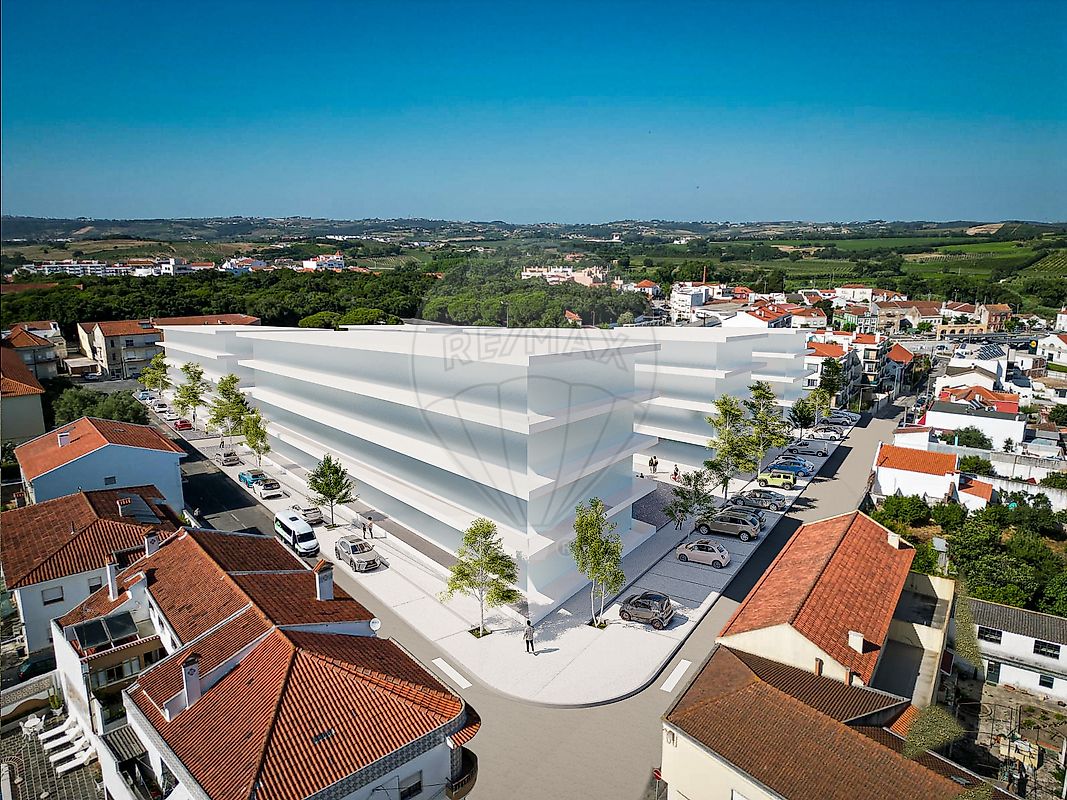 Terreno à venda em Bombarral