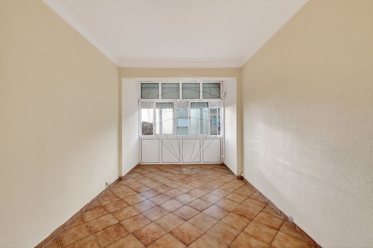 Apartamento T2 à venda em Almada