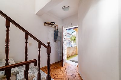 d7c01306-a30a-4795-bdfd-8f6c2d084ac3